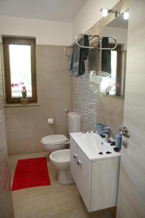 Residence Villa Fiore Portoroz Bagian luar foto