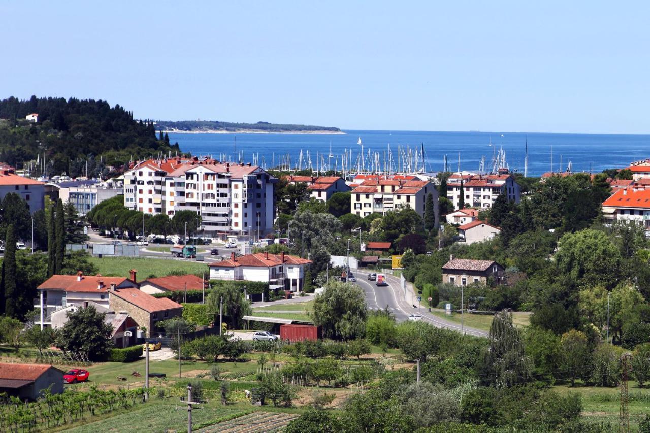 Residence Villa Fiore Portoroz Bagian luar foto